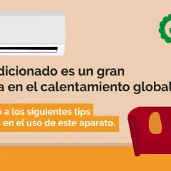 Un aire acondicionado blanco, un chico con un sofá y el logo de RAEE Andalucía. Aprende cómo evitar que tu aire acondicionado consuma más.